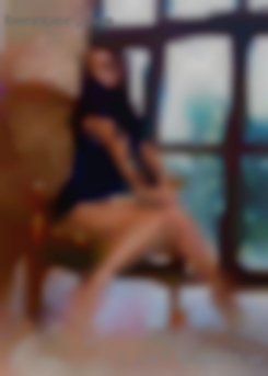 I want couples pretty, fun curious submissive Discreet.